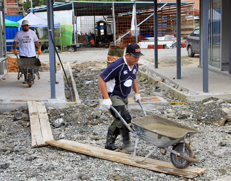 2015_April-11_Back-to-Habitat's-Borneo-Blitz-Build-Site!-(2)