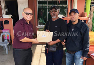 Projek Bandar Samariang donates to fire victims
