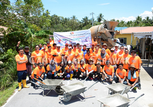 Gotong royong at Kampung Pasir Pandak