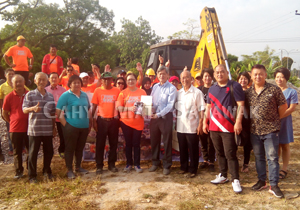 CMS Quarries tackles afterschool traffic at SR Chung Hua Siburan